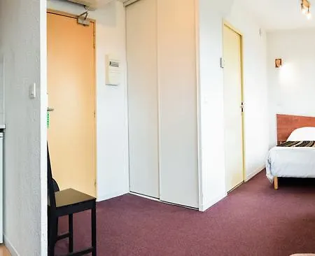 Residhotel Part Dieu Apart Otel 3*